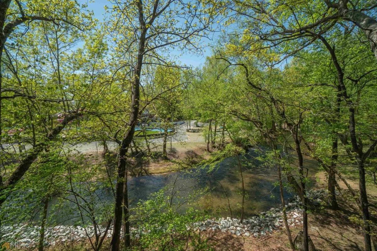 Riverfront Home Within Walking Distance Of Хелен Экстерьер фото