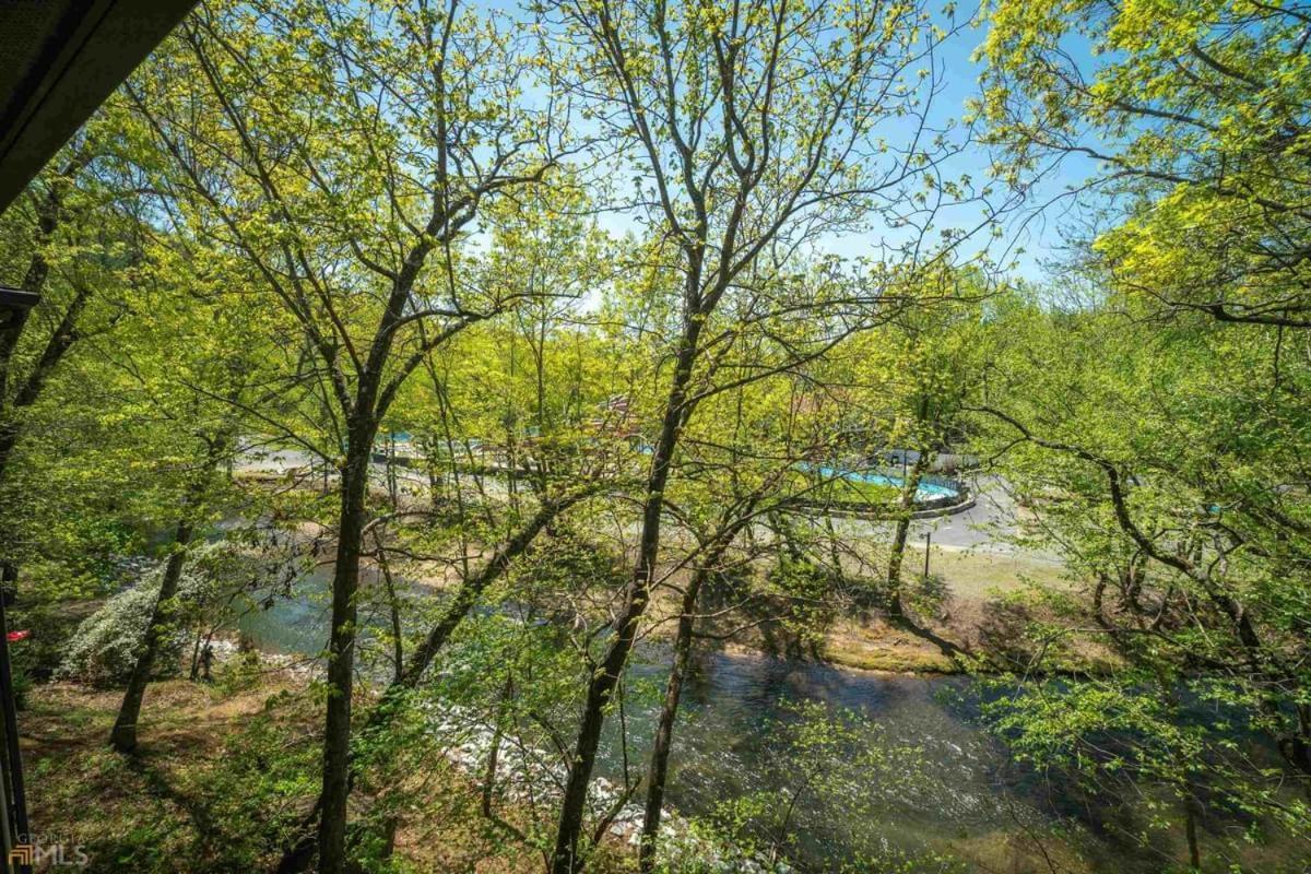 Riverfront Home Within Walking Distance Of Хелен Экстерьер фото